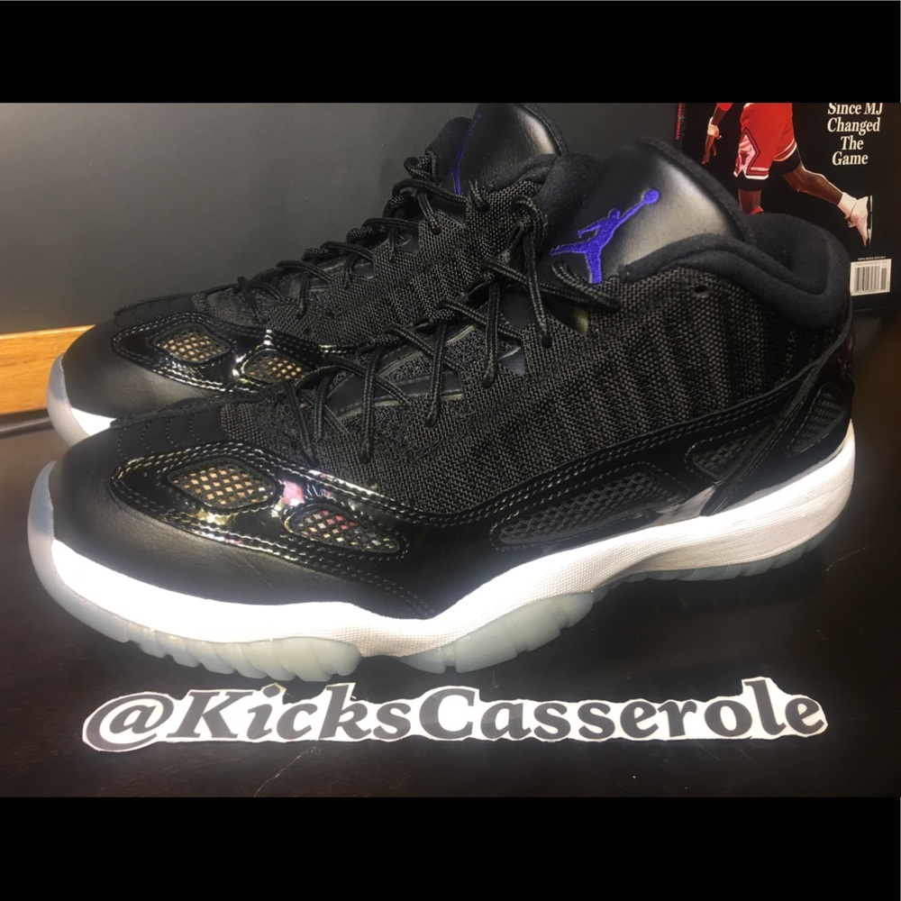 Air Jordan 11 i.e. low Space Jam size 12